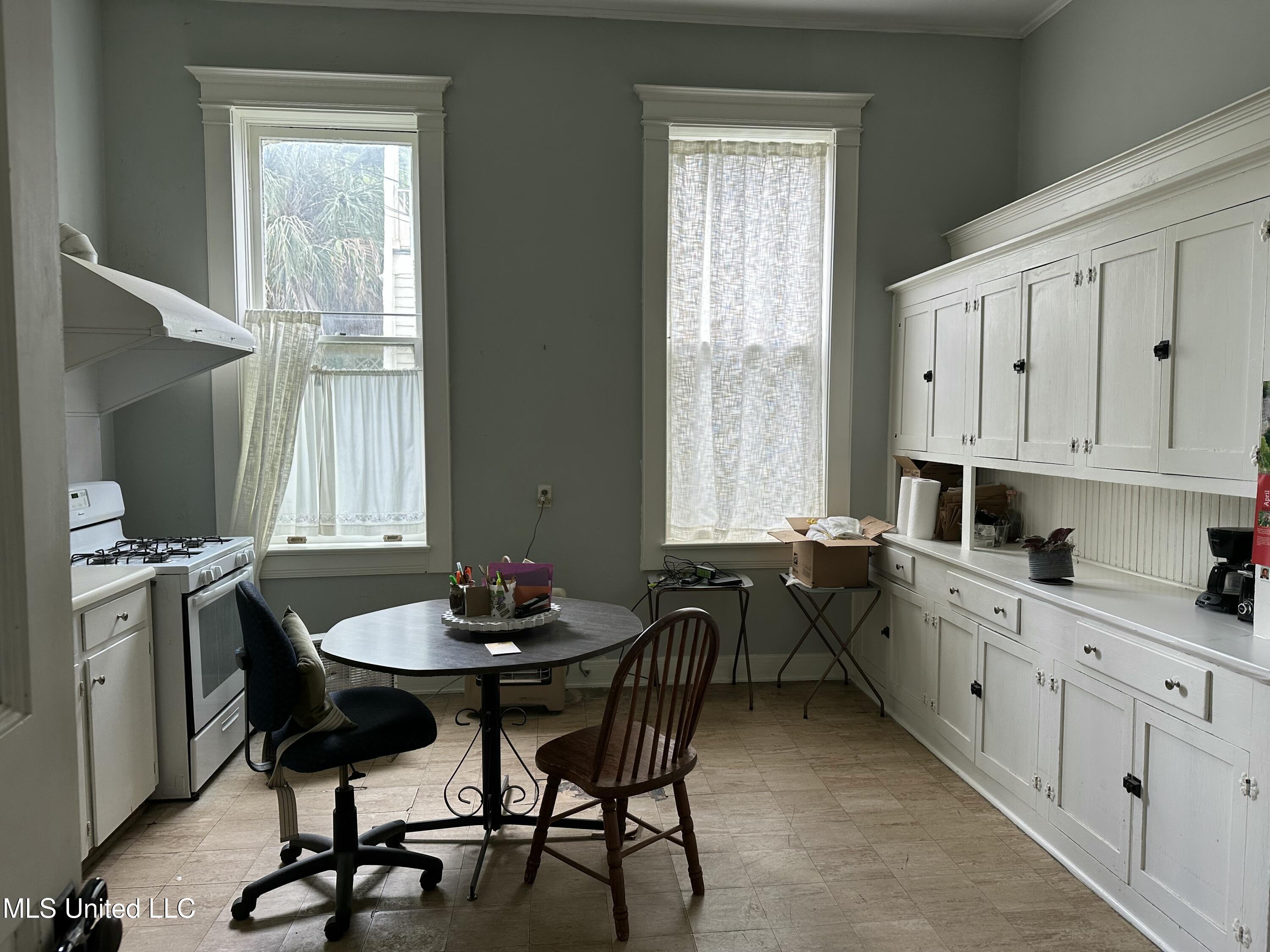 309 South Commerce Street Natchez, MS 39120 - Photo 9 of 19 IMG_7356