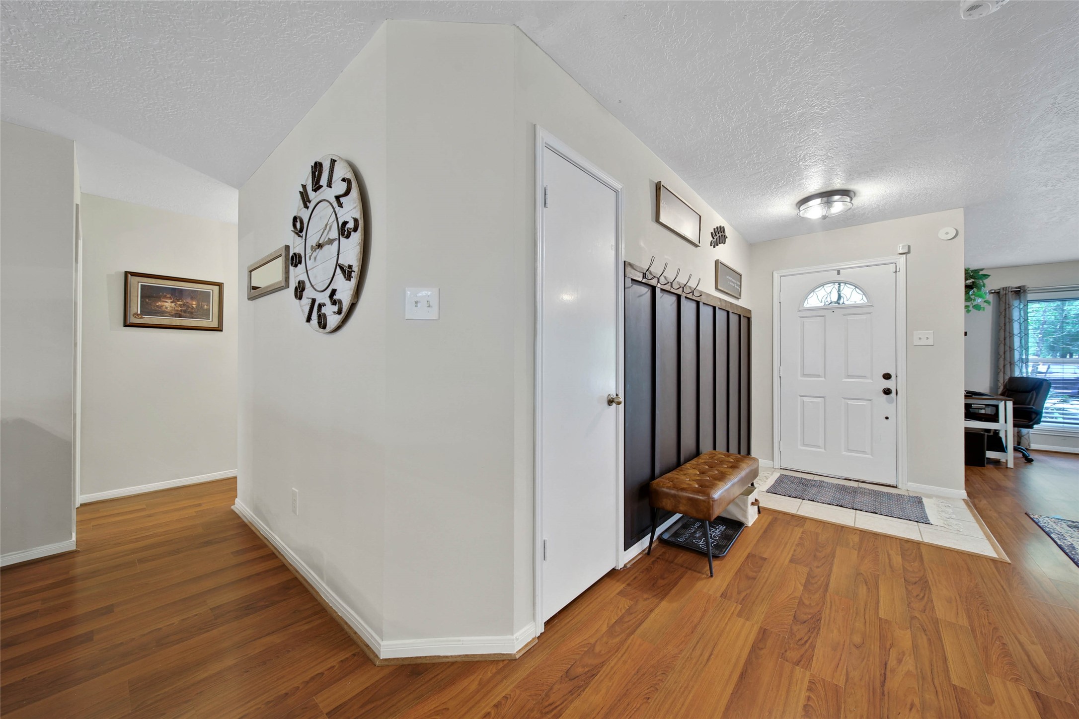 4843 Drew Forest Lane Humble, TX 77346 - Photo 11 of 21 The hallway off the entrance leads to the bedrooms.