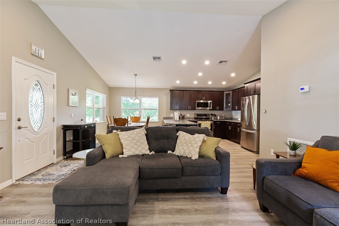 279 Cloverleaf Road Lake Placid, FL 33852 - Photo 15 of 32 Gallery Image 15