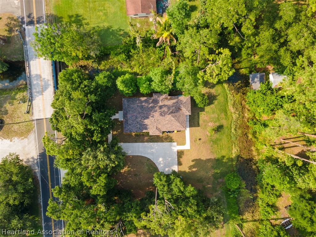 279 Cloverleaf Road Lake Placid, FL 33852 - Photo 6 of 32 Gallery Image 6