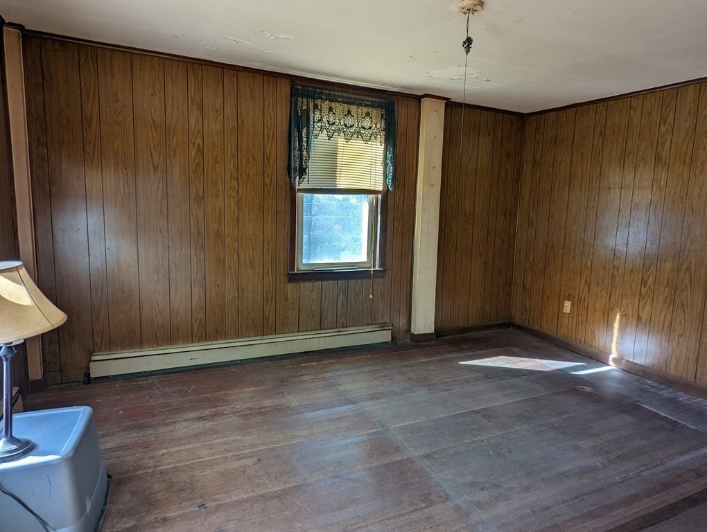 3 New Spencer Road Charlton, MA 01507 - Photo 13 of 41 Gallery Image 13