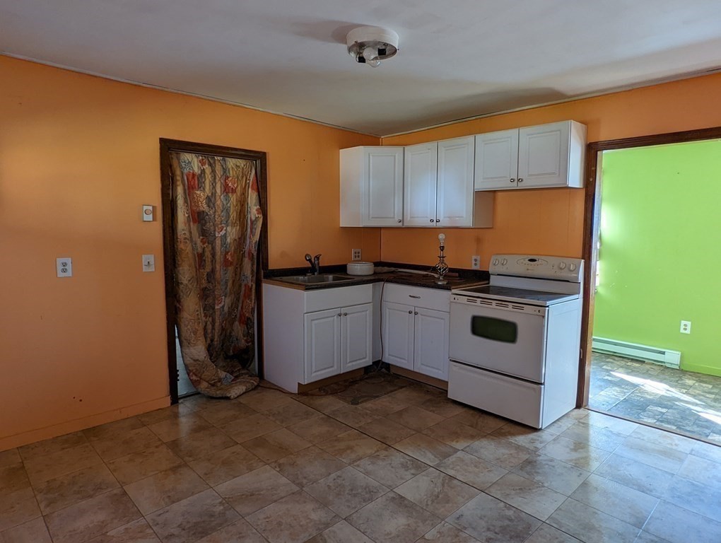 3 New Spencer Road Charlton, MA 01507 - Photo 21 of 41 Gallery Image 21