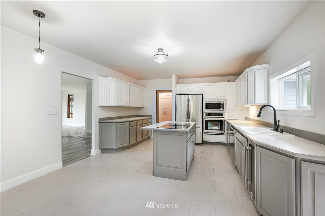3533 Chicken Coop Road Sequim, WA 98382 - Photo 12 of 31 Gallery Image 12
