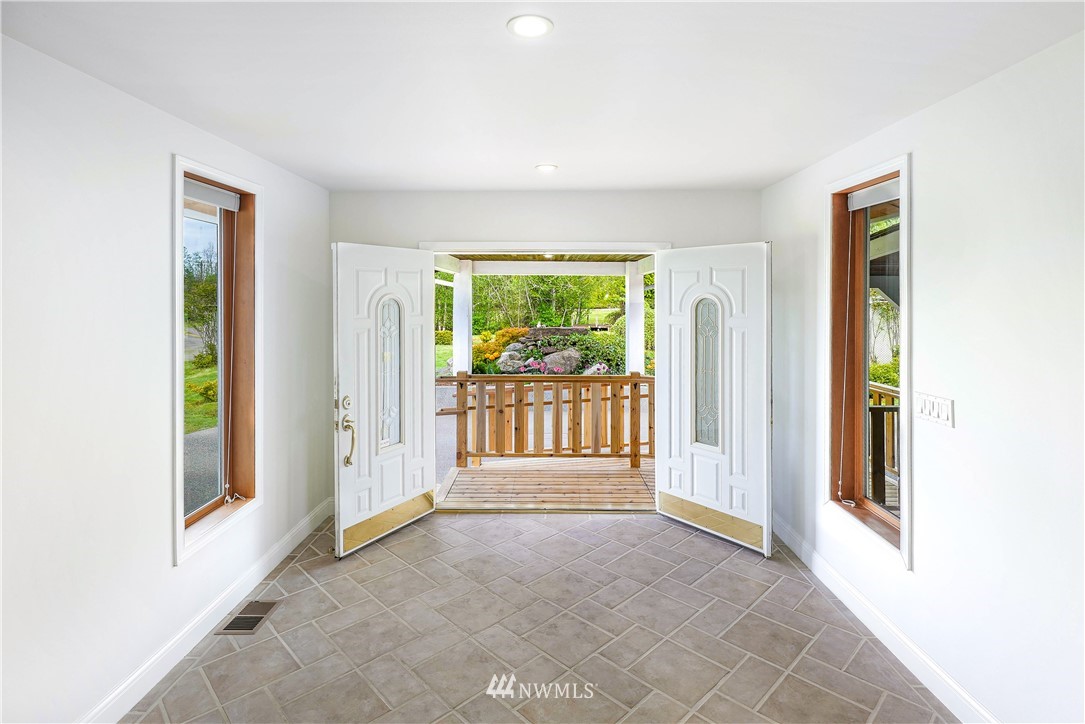 3533 Chicken Coop Road Sequim, WA 98382 - Photo 8 of 31 Gallery Image 8