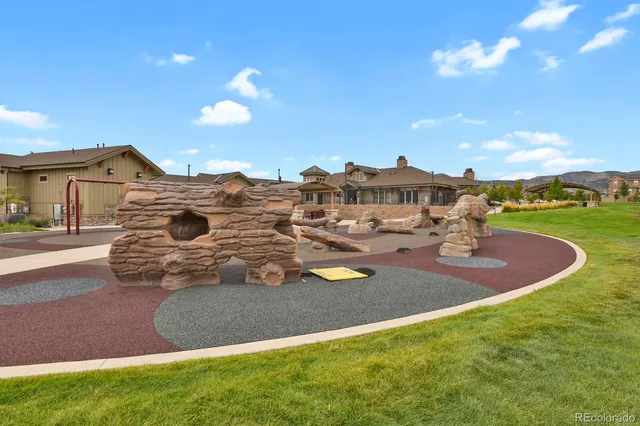 a view of a house with a big yard