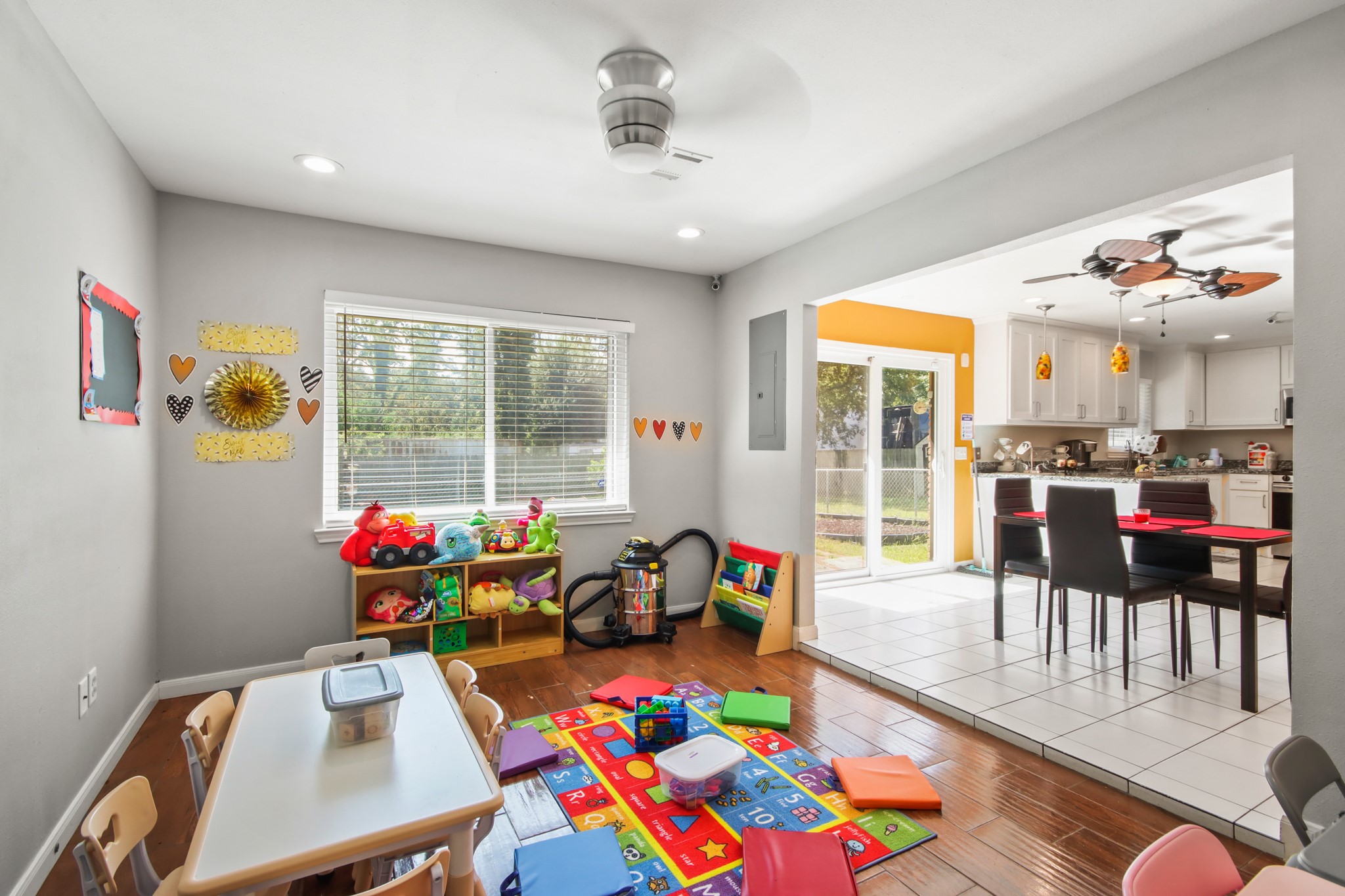 5302 Treaschwig Road Spring, TX 77373 - Photo 17 of 50 a gaming hall with furniture and a large window