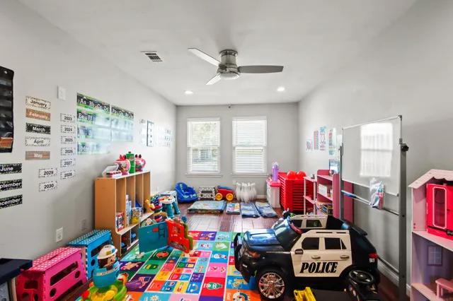 $3,000 | 5302 Treaschwig Road, Spring, TX 77373