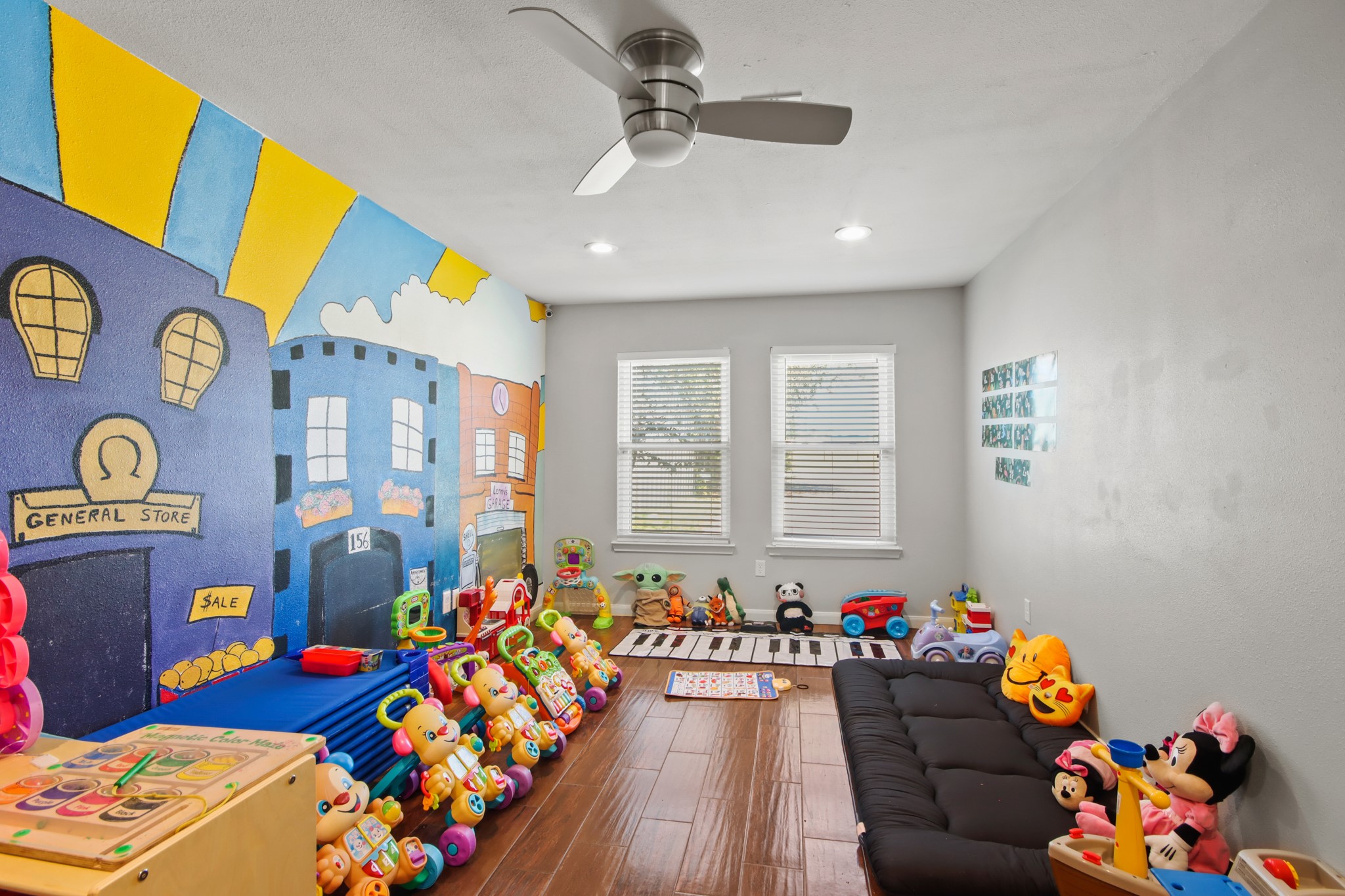 5302 Treaschwig Road Spring, TX 77373 - Photo 33 of 50 a living room filled with furniture and a couch