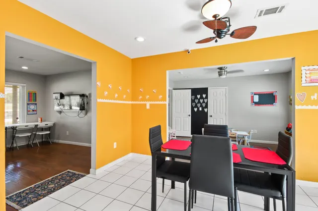 $3,000 | 5302 Treaschwig Road, Spring, TX 77373