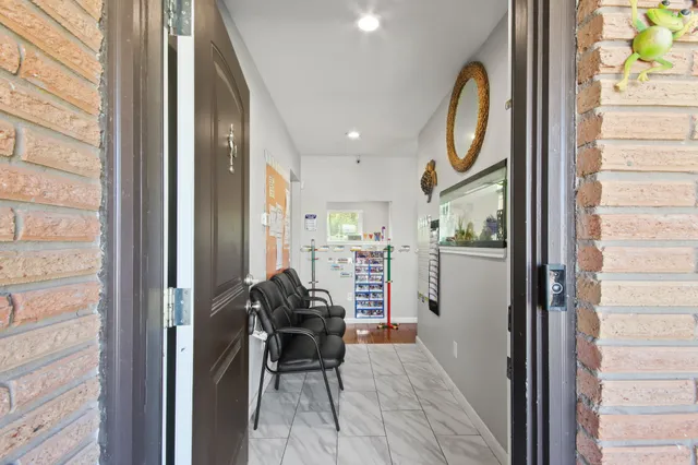 $3,000 | 5302 Treaschwig Road, Spring, TX 77373