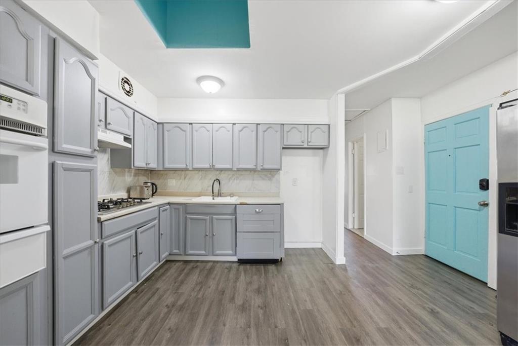 2069 East 55th Street Brooklyn, NY 11234 - Photo 31 of 34
