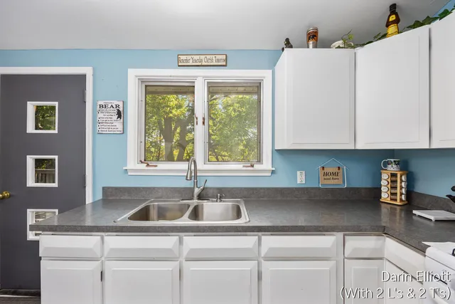 $269,900 | 1731 Horizon Drive, Ionia, MI 48846