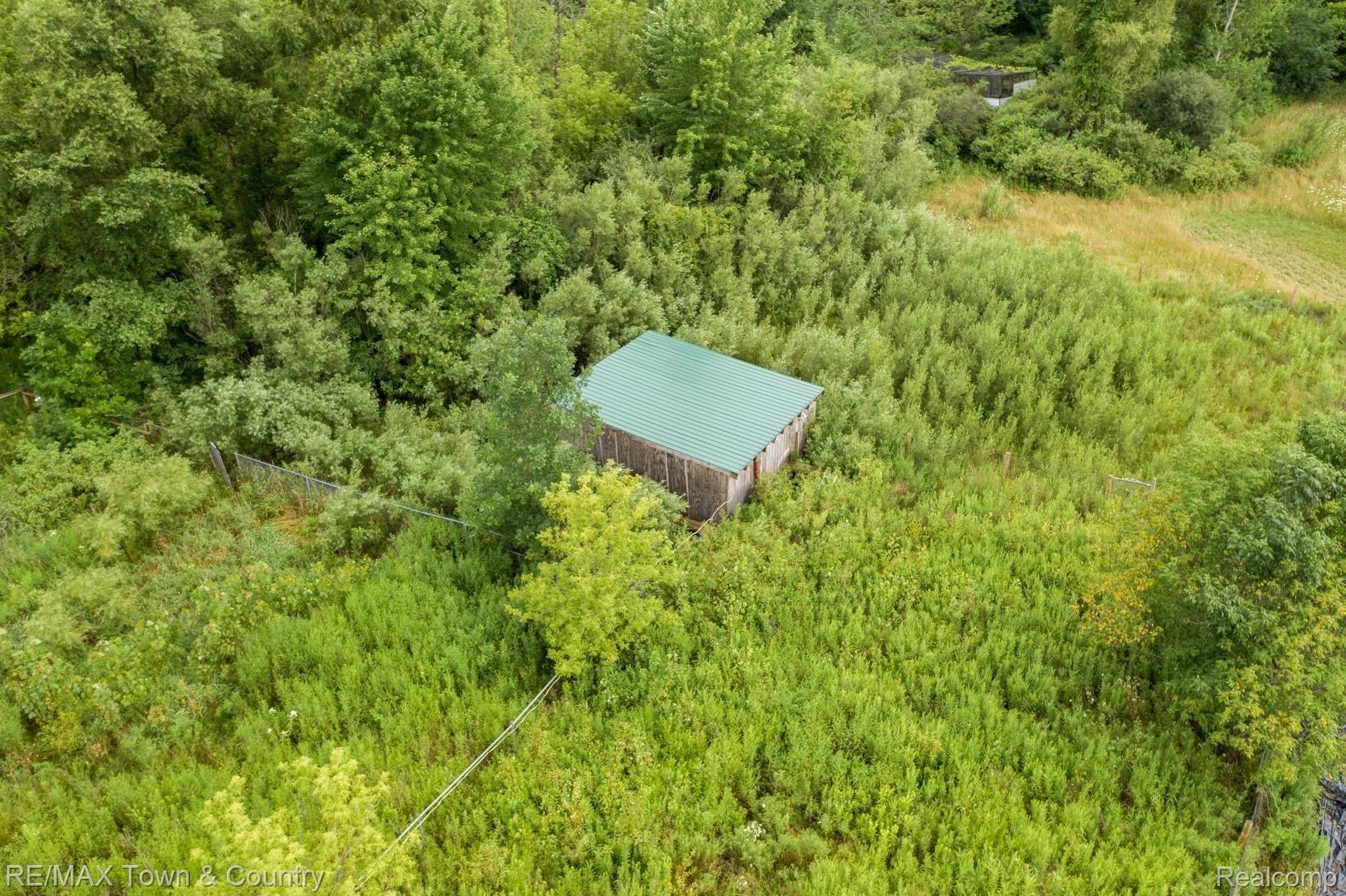 137 West Murphy Lake Road Mayville, MI 48744 - Photo 48 of 56 QXcFi2c8tSrdvNDCh879@size_dnzvf9.jpg