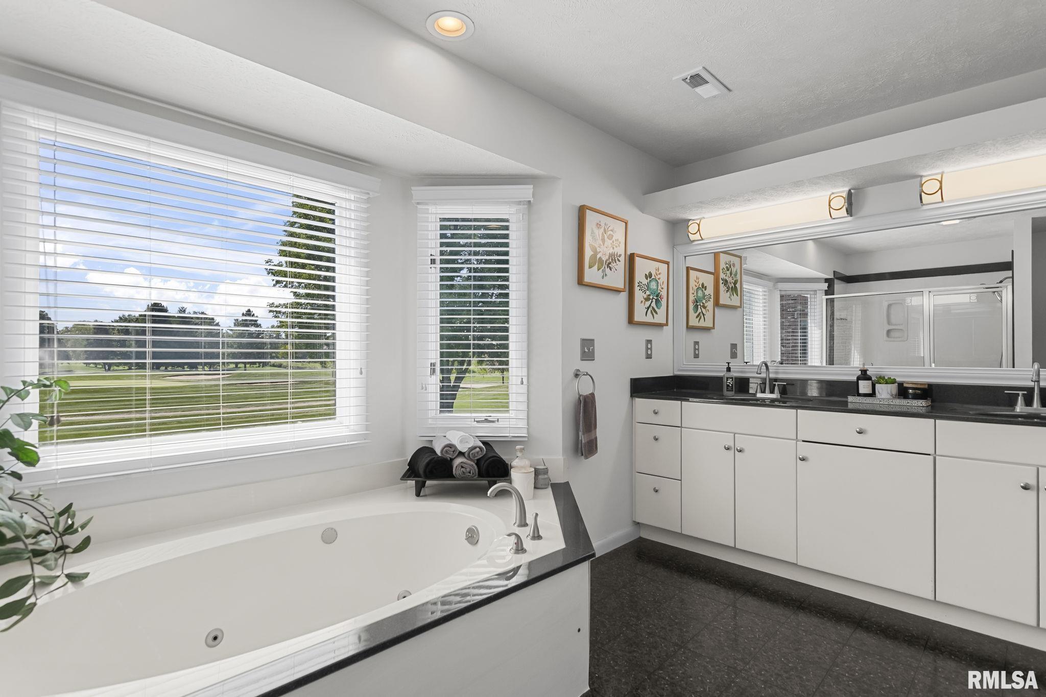 5105 Eagle Ridge Springfield, IL 62711 - Photo 39 of 81 Gallery Image 39