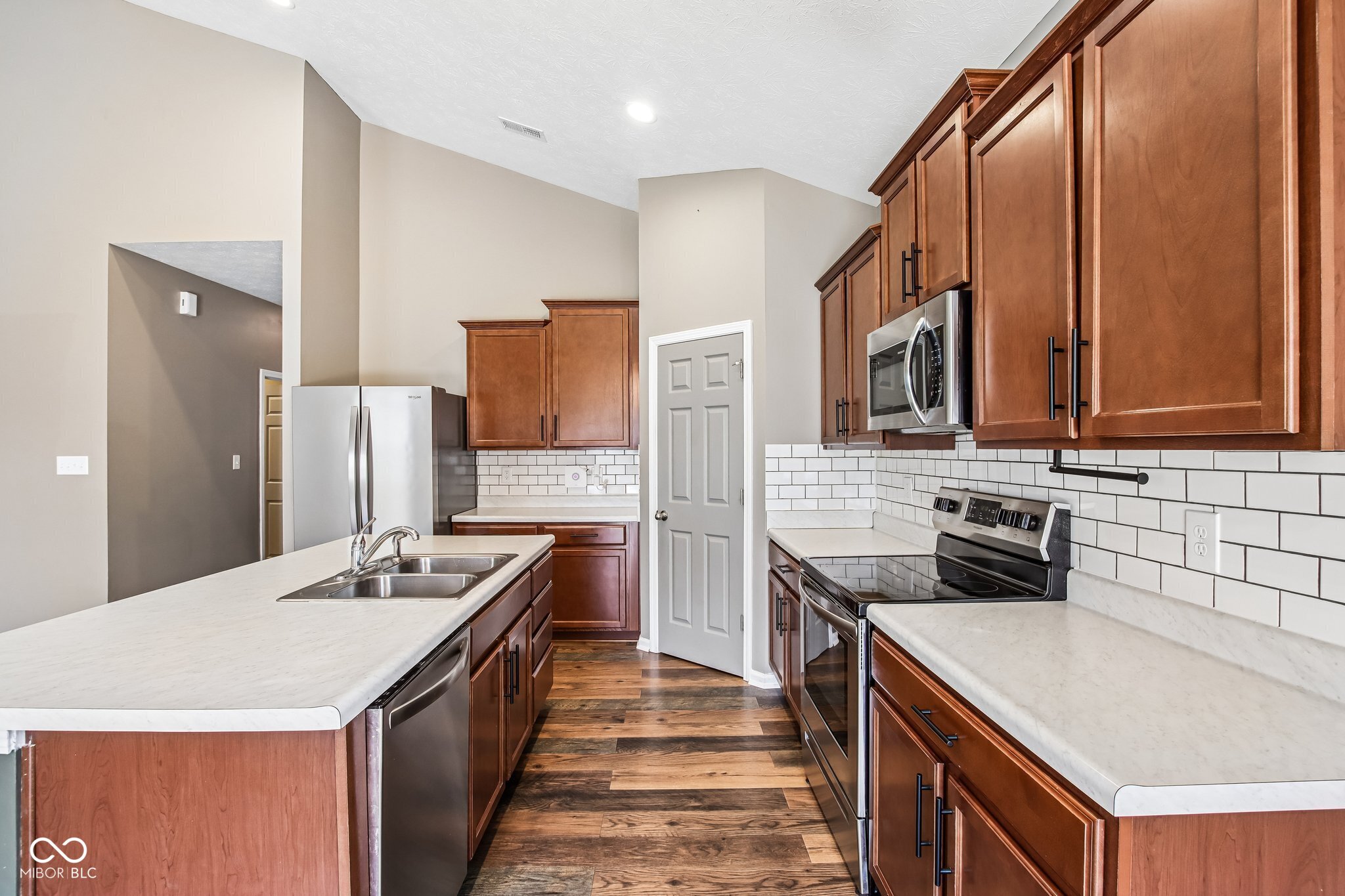 6627 Mayapple Drive Pendleton, IN 46064 - Photo 7 of 35