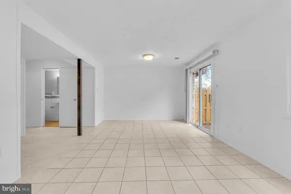 $3,375 | 9834 Sweet Mint Drive, Vienna, VA 22181