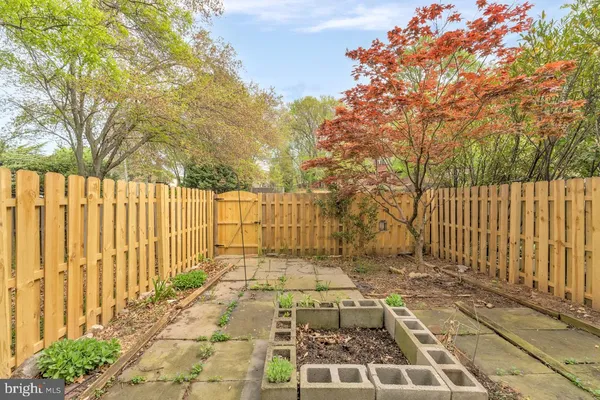 $3,375 | 9834 Sweet Mint Drive, Vienna, VA 22181