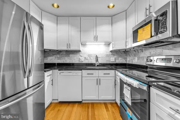 $3,375 | 9834 Sweet Mint Drive, Vienna, VA 22181