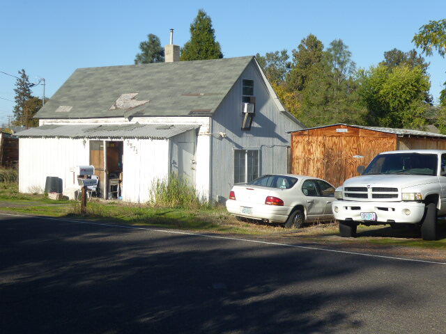 3571 Colver Road Phoenix, OR 97535 - Photo 1 of 11 front