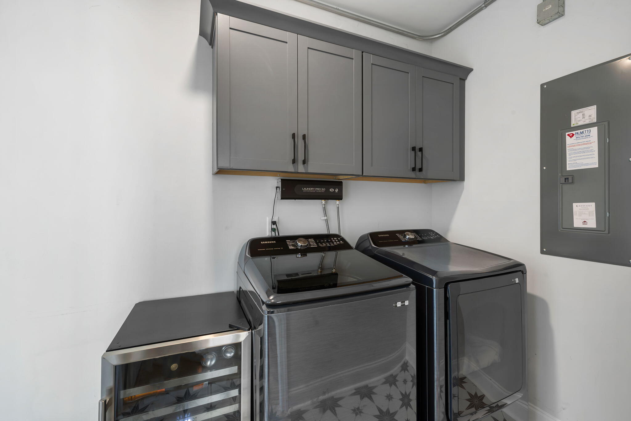 1225 Crooked Oak Road Charleston, SC 29492 - Photo 29 of 38 30. Downstairs Mudroom Laundry Room