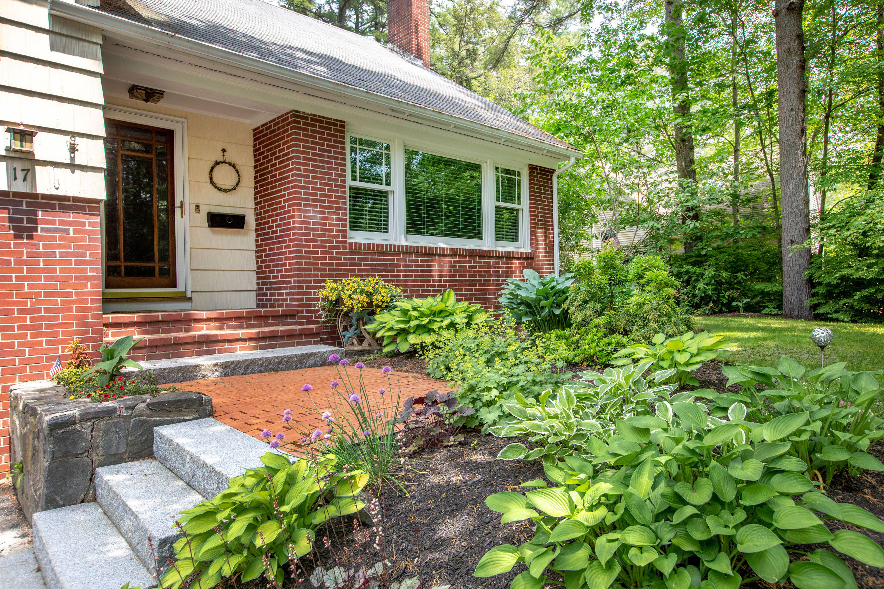 17 Meadowbrook Road Brunswick, ME 04011 - Photo 3 of 71 Lovely Entry