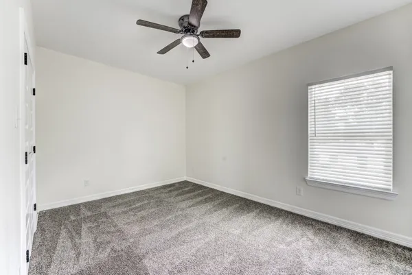 $1,950 | 410 North 4th Street, Beasley, TX 77417