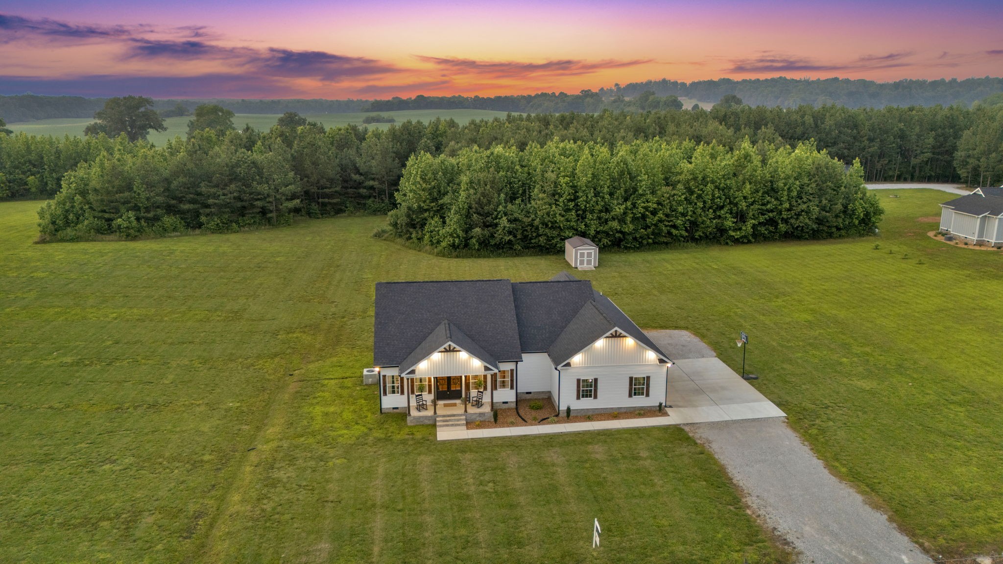 1270 Post Oak Road Belvidere, TN 37306 - Photo 1 of 61 Gallery Image 1