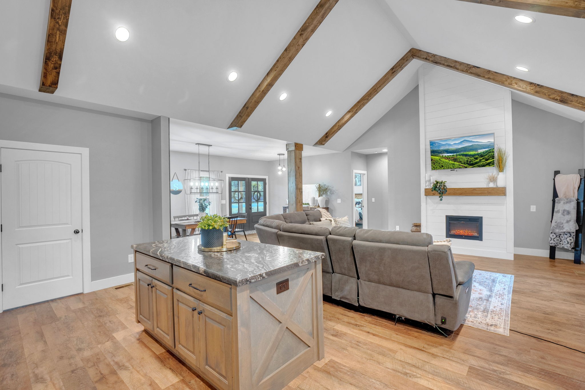 1270 Post Oak Road Belvidere, TN 37306 - Photo 23 of 61 Gallery Image 23