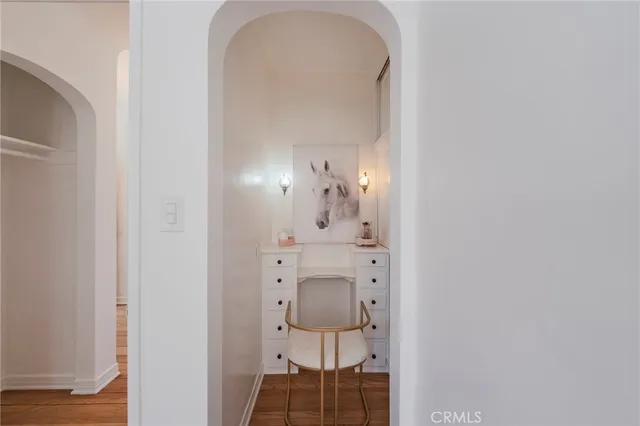 $3,050,000 | 1964 Palmerston Place, Los Angeles, CA 90027