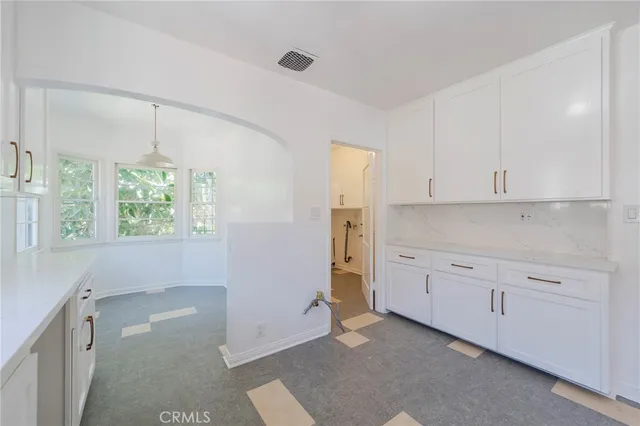 $3,050,000 | 1964 Palmerston Place, Los Angeles, CA 90027