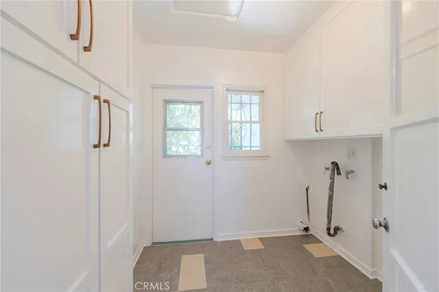 $3,050,000 | 1964 Palmerston Place, Los Angeles, CA 90027