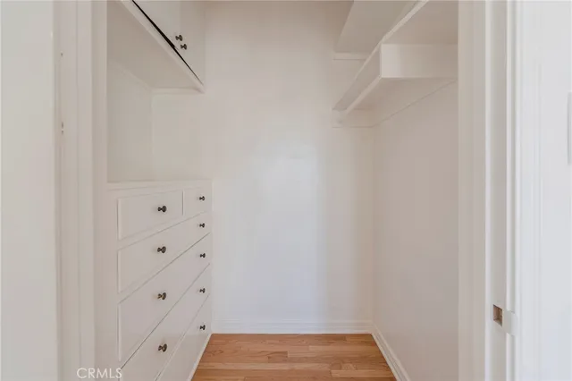 $3,050,000 | 1964 Palmerston Place, Los Angeles, CA 90027