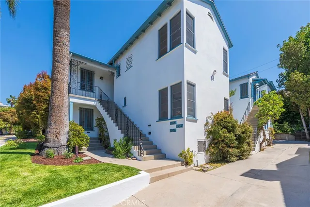 $3,050,000 | 1964 Palmerston Place, Los Angeles, CA 90027