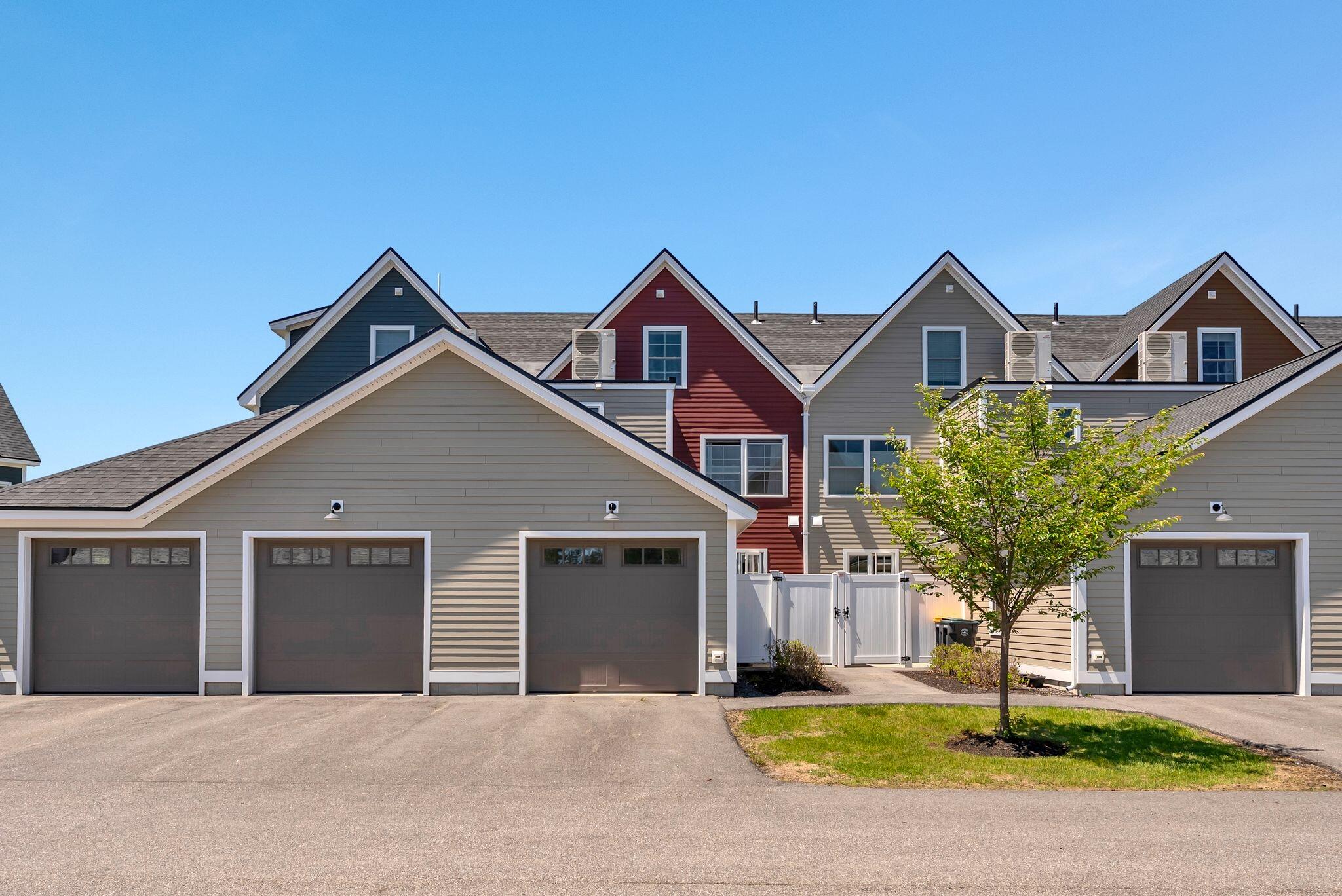 29 Frontrunner Way, Unit 29 Scarborough, ME 04074 - Photo 2 of 32 29 Frontrunner Way, Scarborough