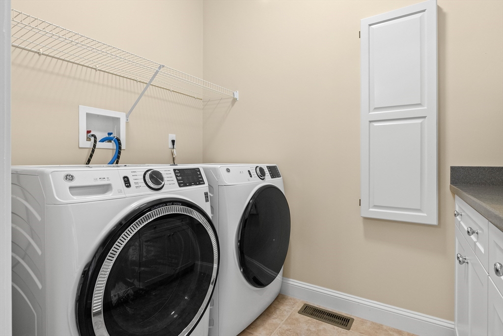 8 Ridgeway Circle, Unit 8 West Newbury, MA 01985 - Photo 21 of 42