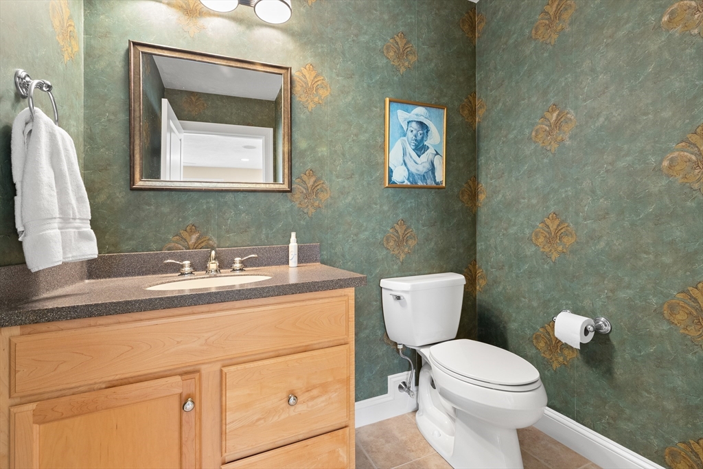 8 Ridgeway Circle, Unit 8 West Newbury, MA 01985 - Photo 23 of 42