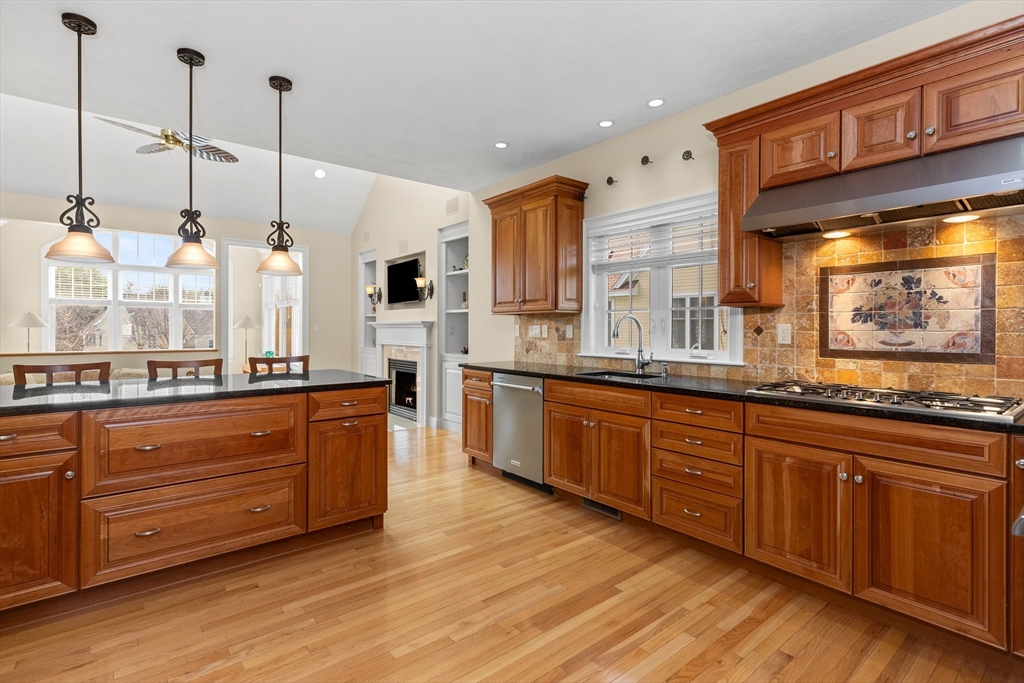 8 Ridgeway Circle, Unit 8 West Newbury, MA 01985 - Photo 9 of 42