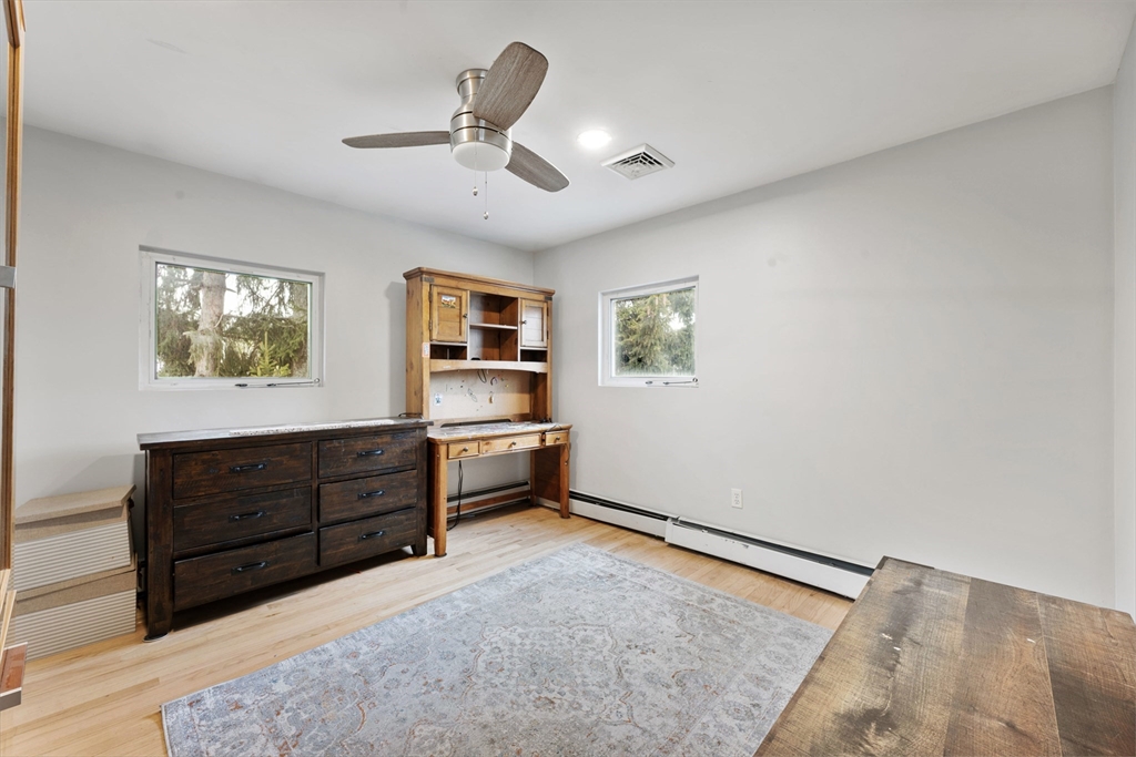 6 Harrington Way Worcester, MA 01604 - Photo 5 of 17