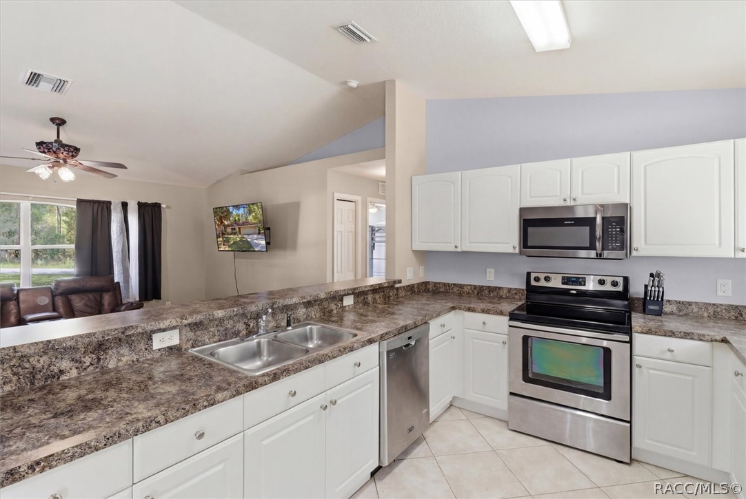 3220 East Rogers Inverness, FL 34453 - Photo 9 of 23