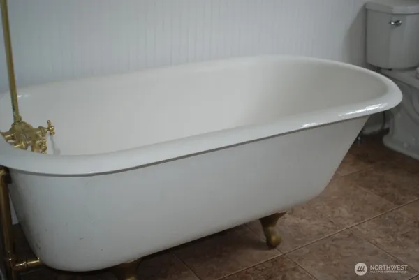 $2,850 | 27411 101st Avenue Northwest, Stanwood, WA 98292