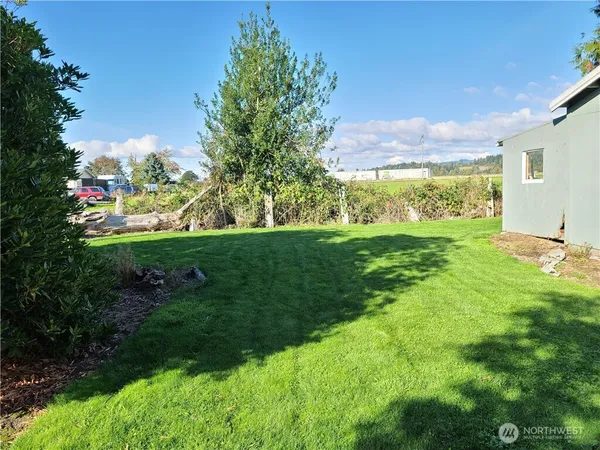 $2,850 | 27411 101st Avenue Northwest, Stanwood, WA 98292