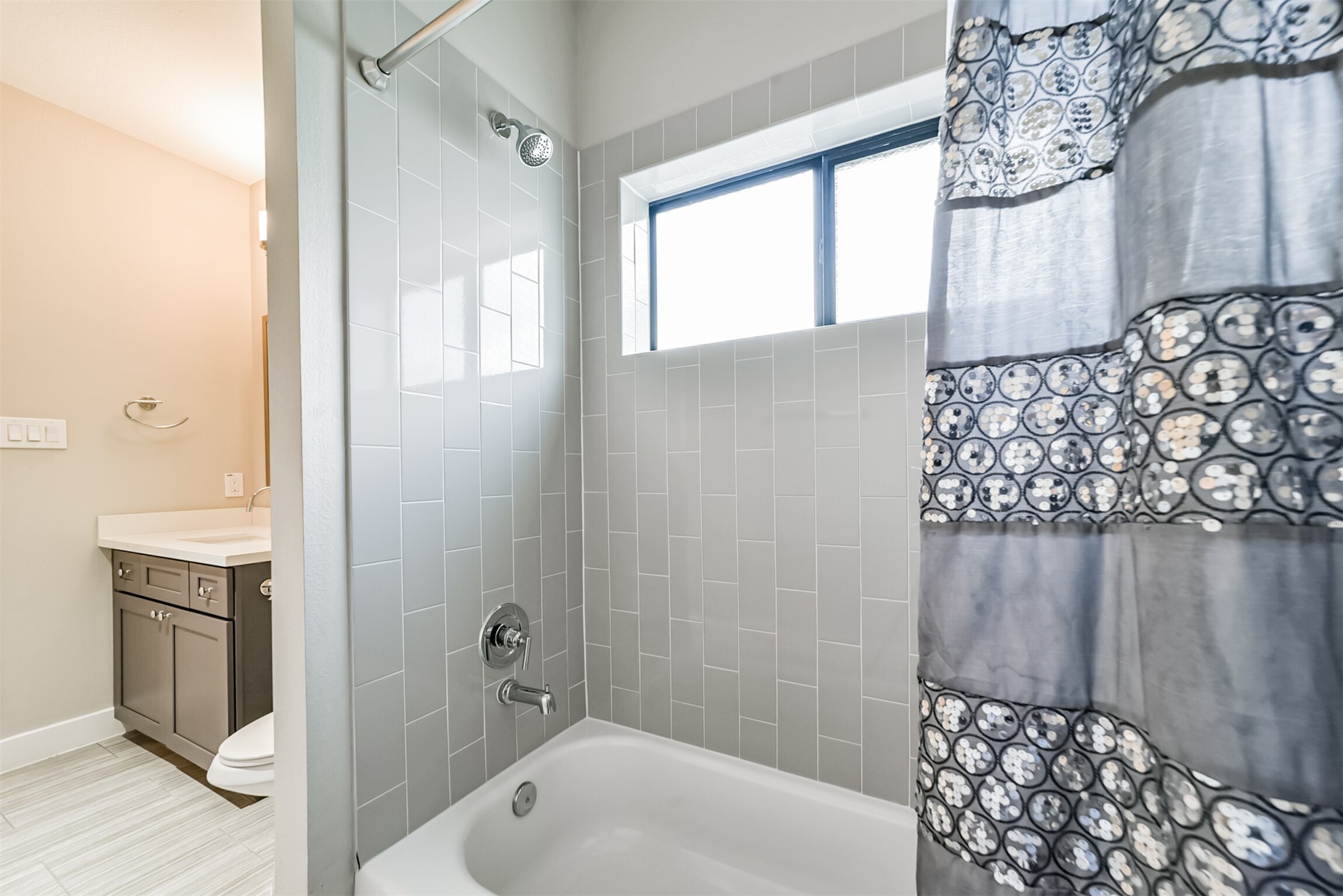 10806 Warwana Road, Unit G Houston, TX 77043 - Photo 18 of 41 Gallery Image 18