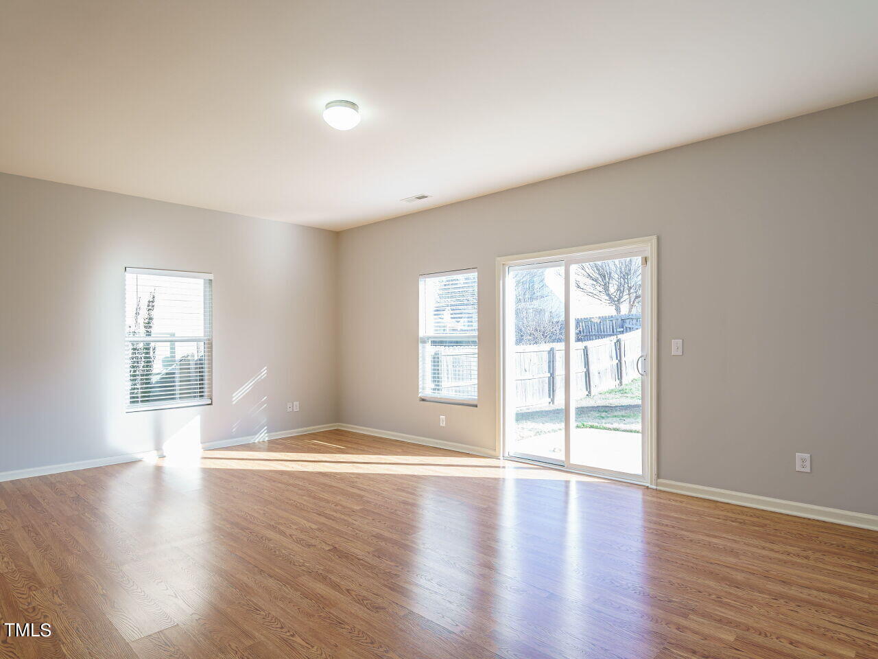 3709 Madeline Way Raleigh, NC 27610 - Photo 10 of 29 Living Room