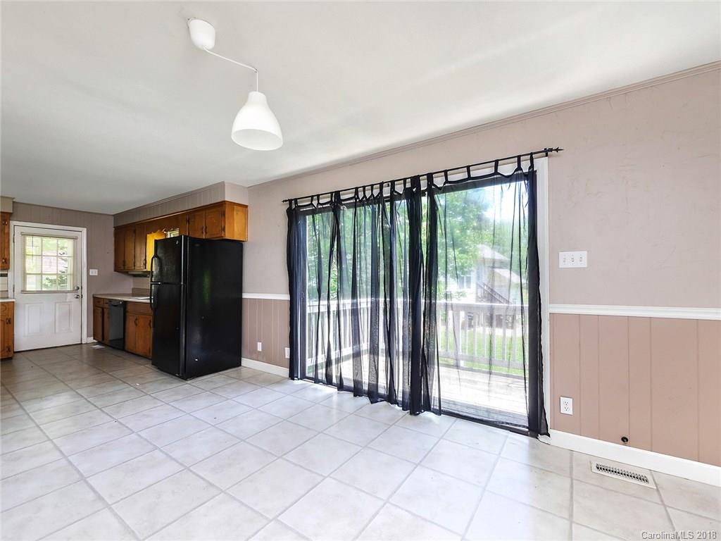 138 Hampton Church Road Charlotte, NC 28262 - Photo 8 of 27 Gallery Image 8