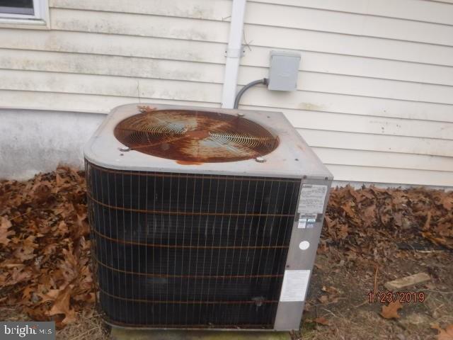 53 Alan Terrace Howell, NJ 07731 - Photo 32 of 32