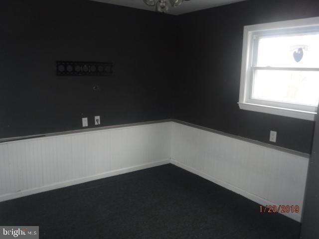 53 Alan Terrace Howell, NJ 07731 - Photo 8 of 32