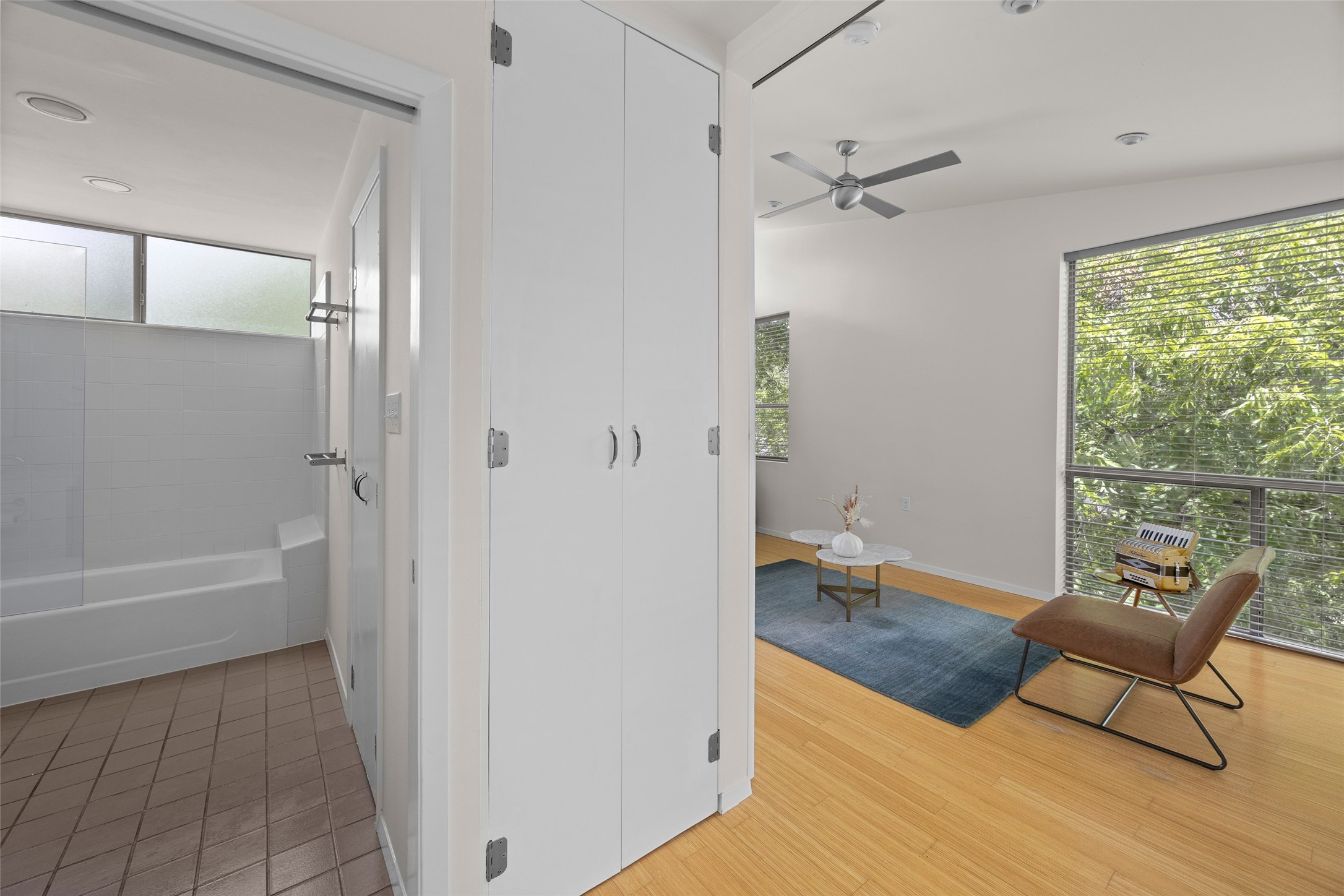 1305 Chestnut Avenue Austin, TX 78702 - Photo 24 of 40 Natural light streams into this airy space, boasting high ceilings and abundant storage.