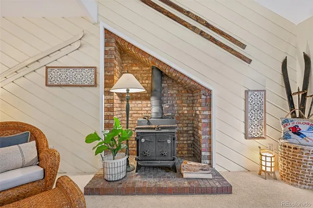 a view of a entryway door of the house