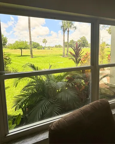 $1,300 | 7787 Golf Cir Drive, Unit 106, Margate, FL 33063