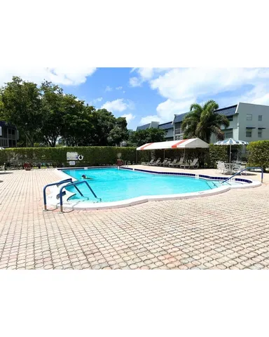 $1,300 | 7787 Golf Cir Drive, Unit 106, Margate, FL 33063